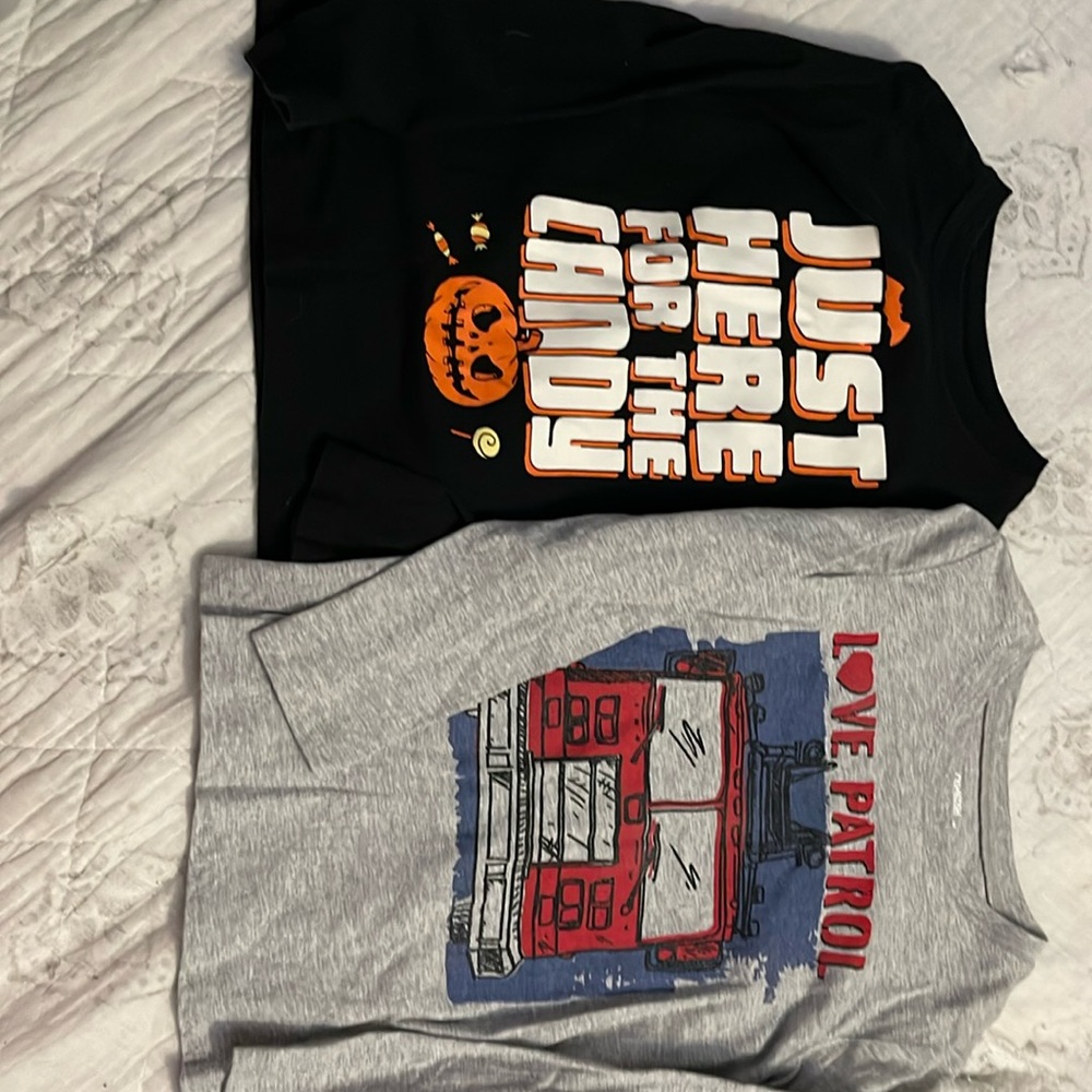 Boy’s long sleeve holiday t-shirts